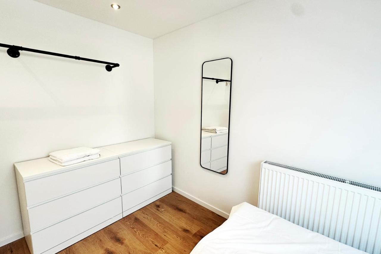 Suite-apartment Zentral In Mit Hohen Decken Krefeld