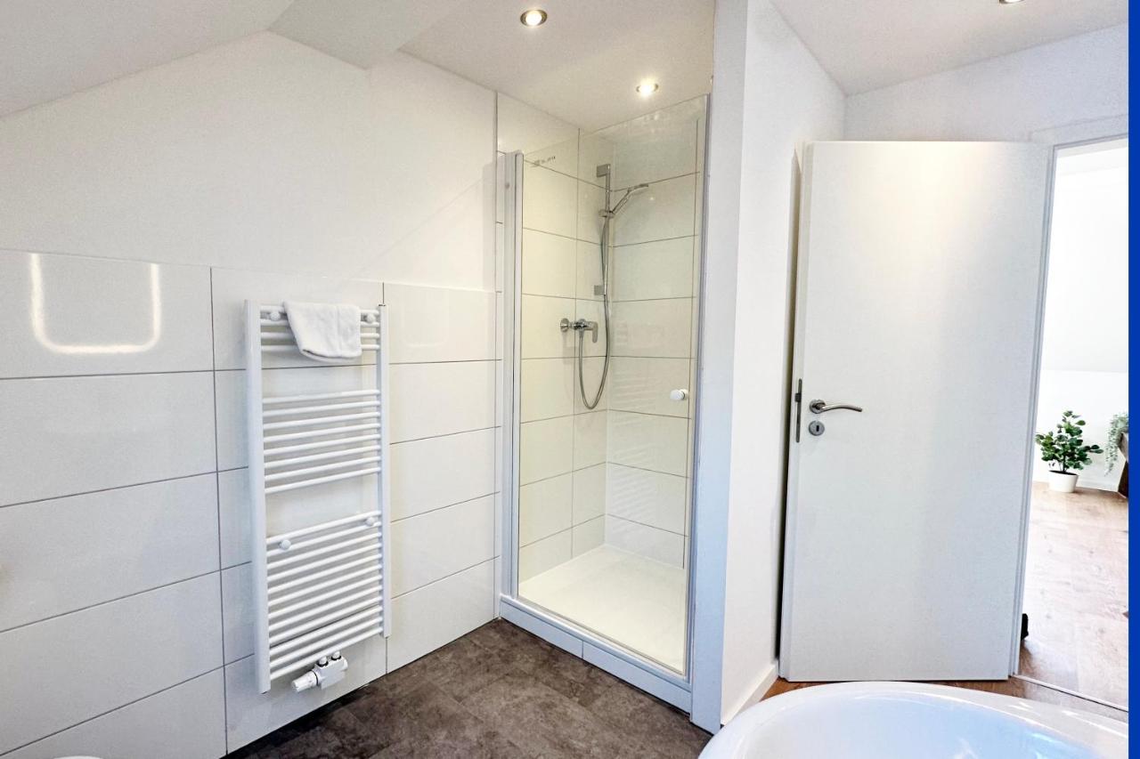 Suite-apartment Zentral In Mit Hohen Decken Appartement *